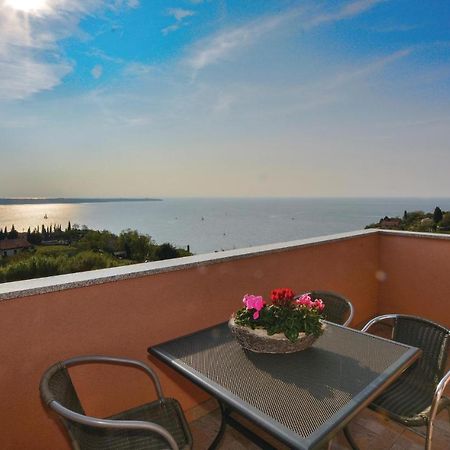 2 Bedroom Amazing Apartment In Portoroz Luaran gambar