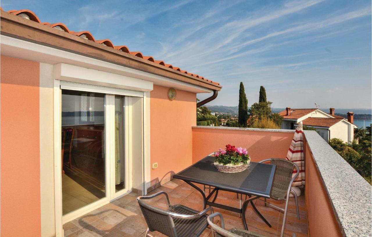 2 Bedroom Amazing Apartment In Portoroz Luaran gambar
