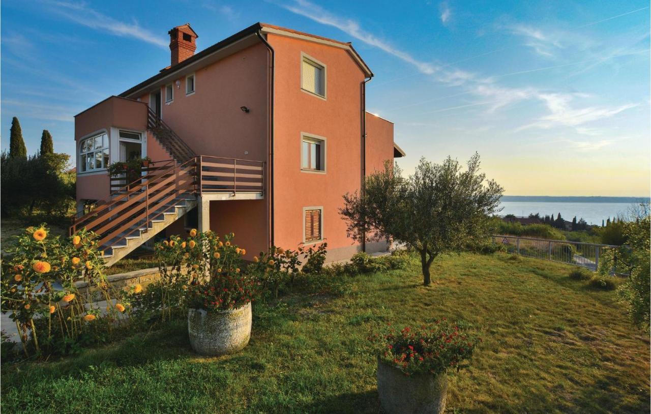 2 Bedroom Amazing Apartment In Portoroz Luaran gambar